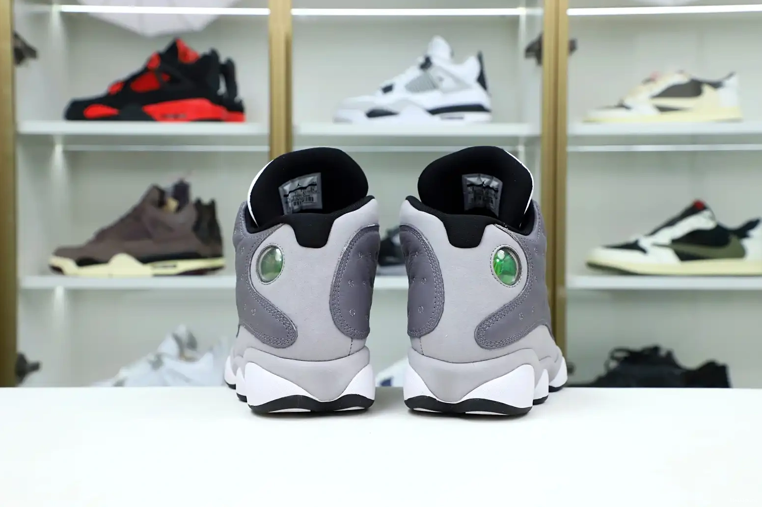 AIR JORDAN GREY' Kimikick RETRO -414571-016 13 'ATMOSPHERE 0520